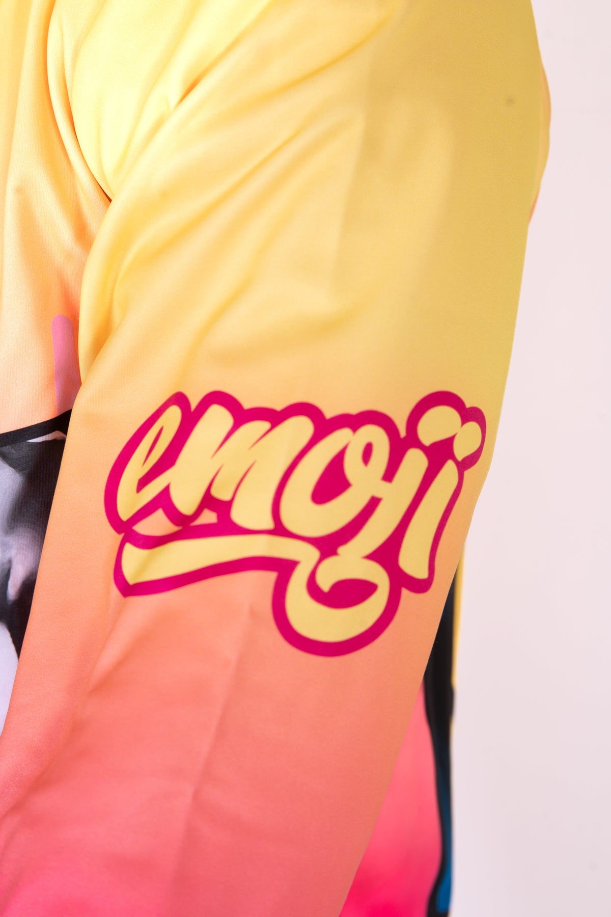 OTSO Hoodie - Emoji Glow-Up – Produktansicht 21