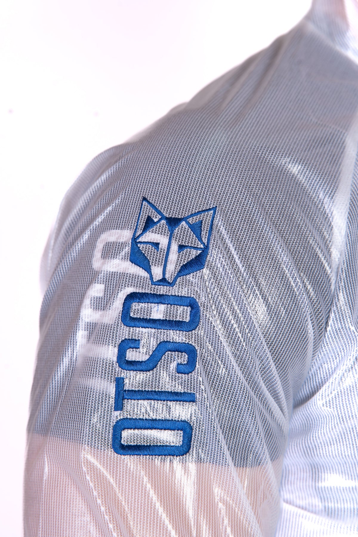 OTSO Wasserdichte Laufjacke - White & Royal Blue – Produktansicht 21