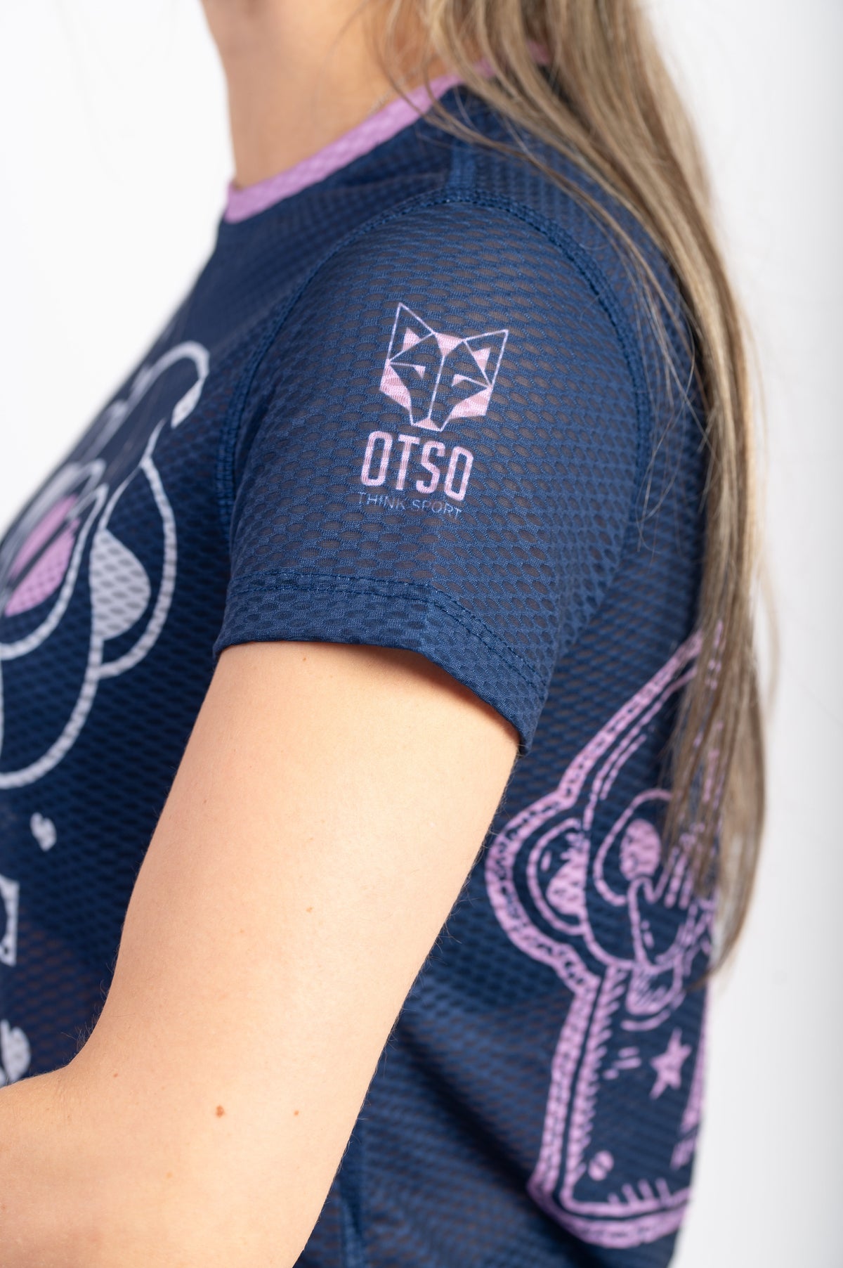 OTSO Damen Kurzarm-Funktionsshirt - Emoji Love First – Produktansicht 9