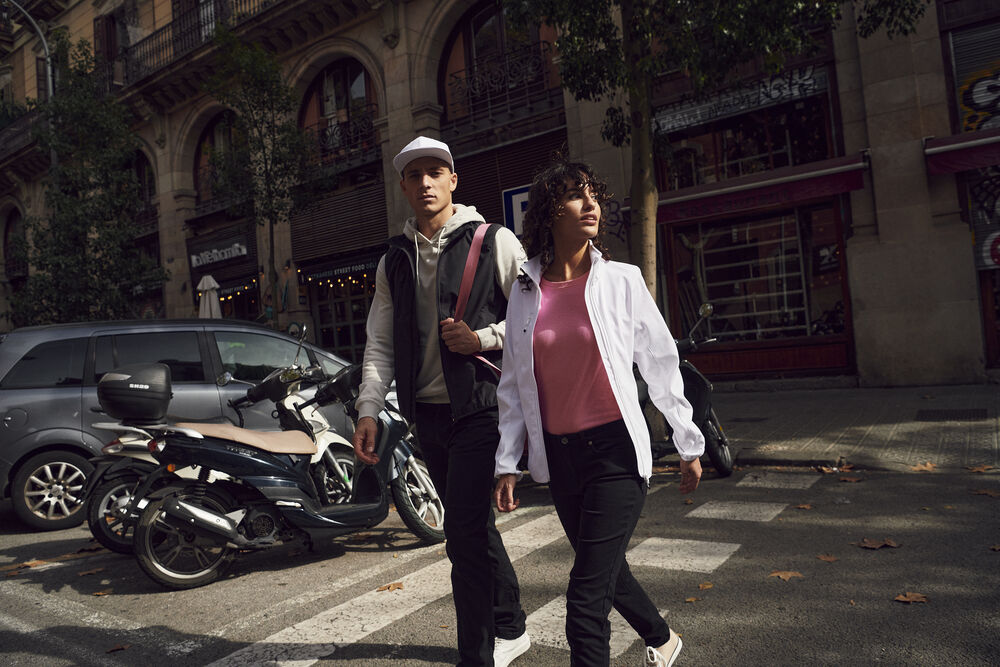 Classic Softshell Jacket Women von Clique – White
