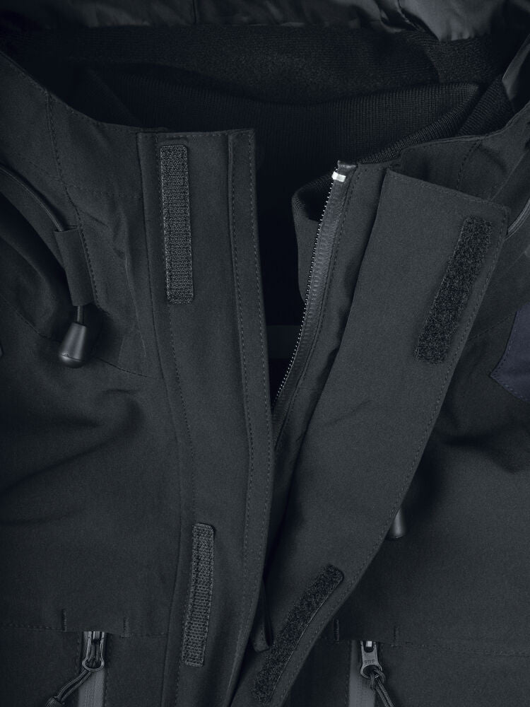 Stafford von Clique – Red