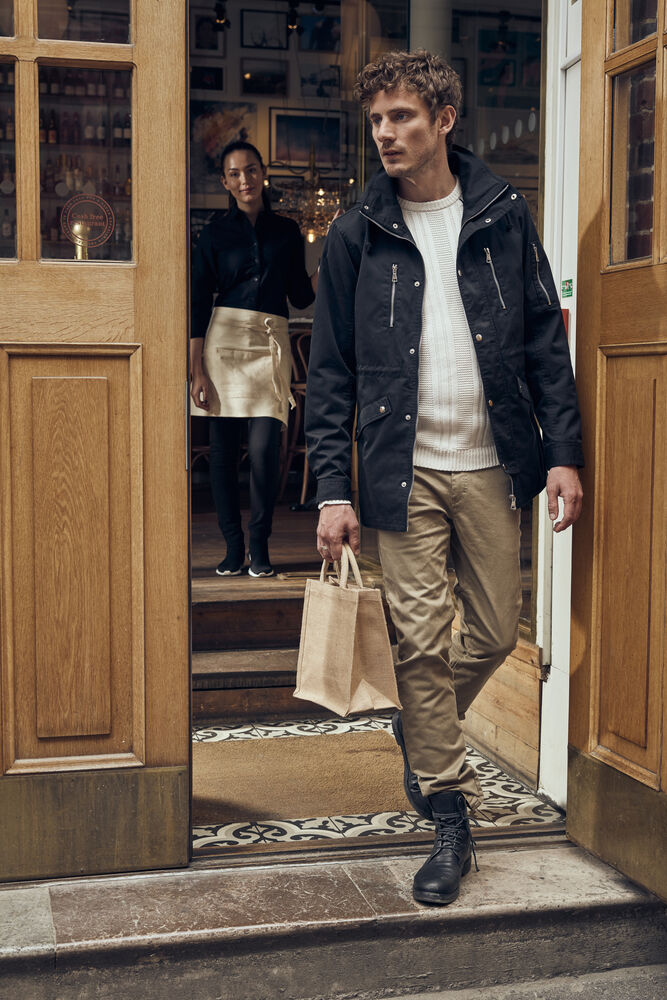 Arock von Clique – Black