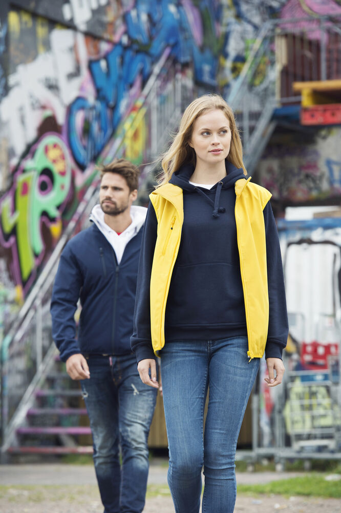 Basic Softshell Jacket von Clique – White