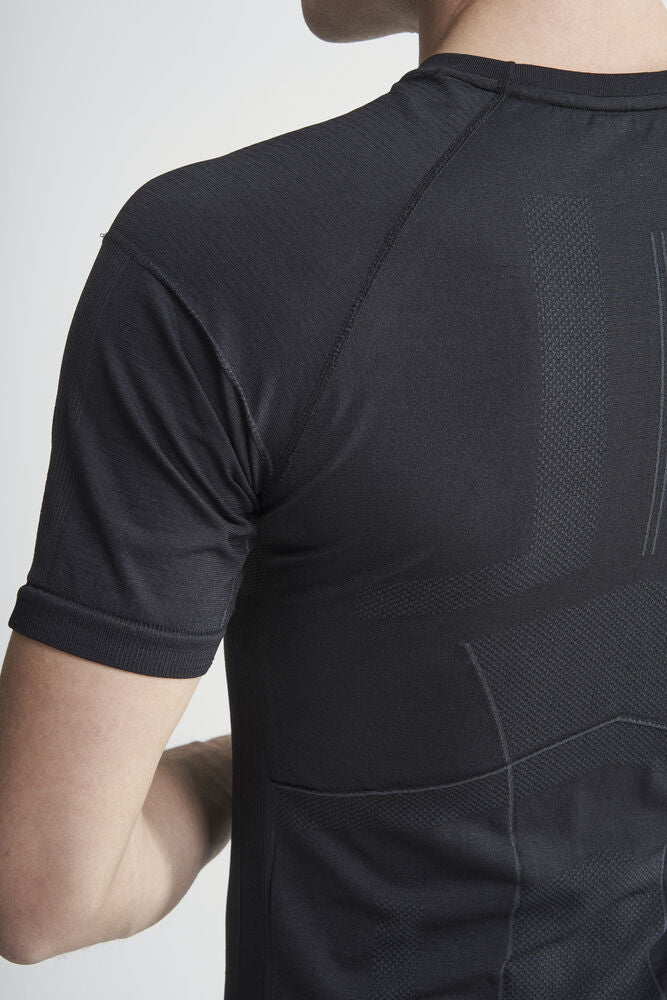 Active Intensity SS M von Craft – Black/Asphalt