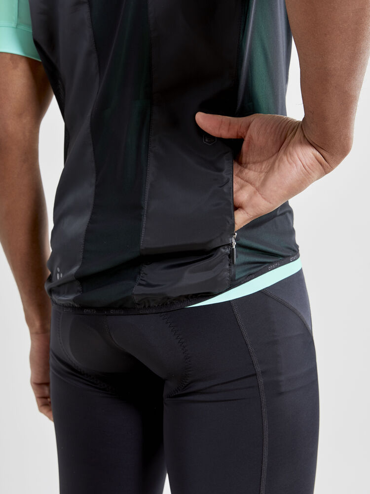 Adv Essence Light Wind Vest M von Craft – Flumino