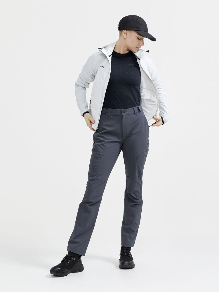 Adv  Explore Hybrid Jacket W von Craft – Blaze