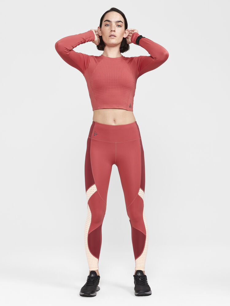 ADV Tone Cropped Top W von Craft – Astro