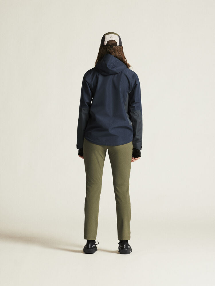 Adv Explore Shell Jacket W von Craft – Blaze