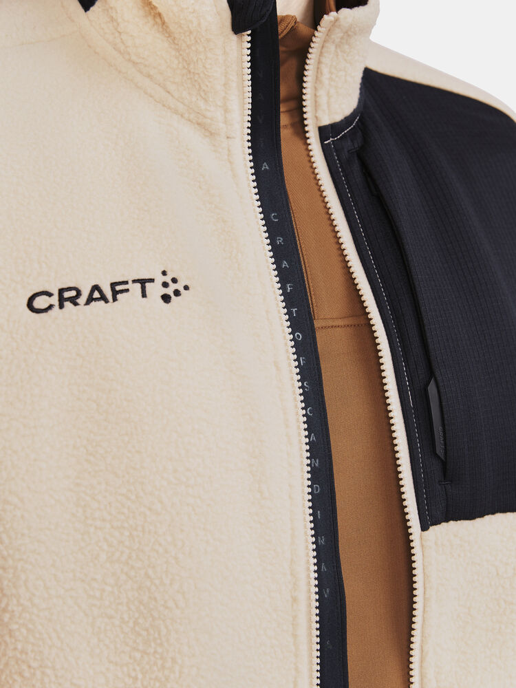 Adv Explore Pile Fleece Vest M von Craft – Ecru/Black