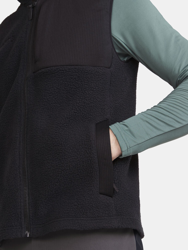 Adv Explore Pile Fleece Vest M von Craft – Ecru/Black