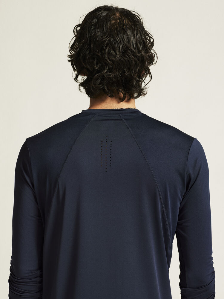 Adv Essence Ls Tee 2 M von Craft – Prune