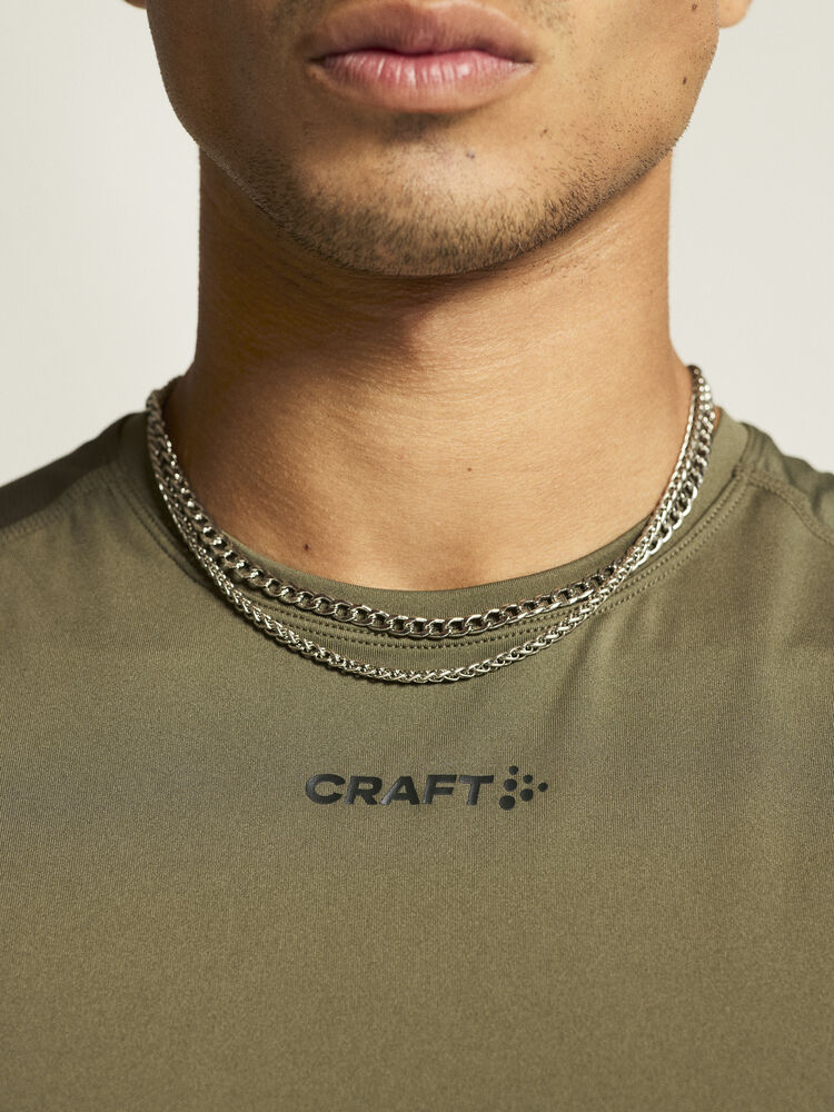 Adv Essence Sl Tee 2 M von Craft – Prune