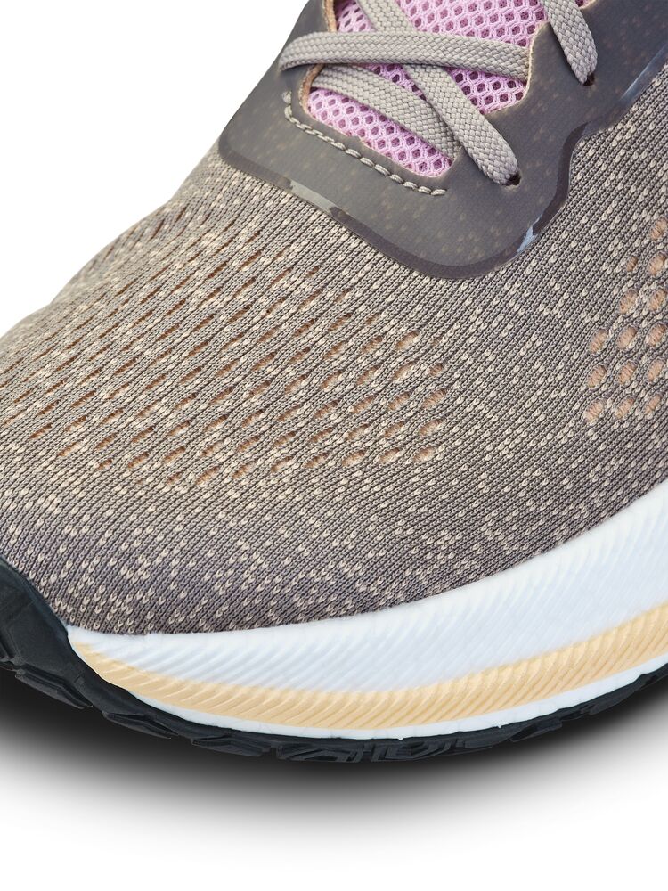 Pacer W