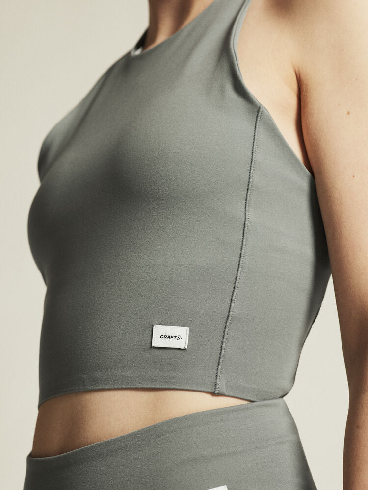 Collective Cropped Singlet W von Craft – Dk Plum
