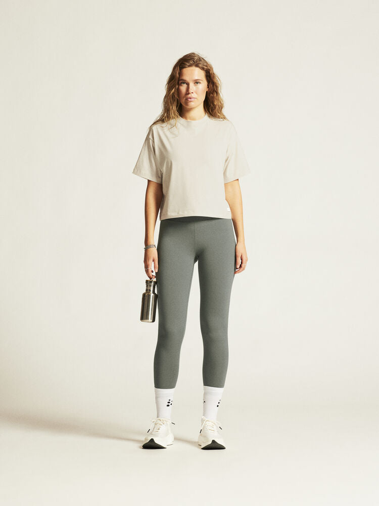 Collective Relaxed Ss Tee W von Craft – Plaster
