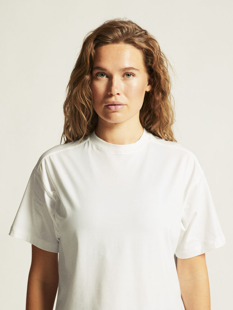 Collective Relaxed Ss Tee W von Craft – Plaster