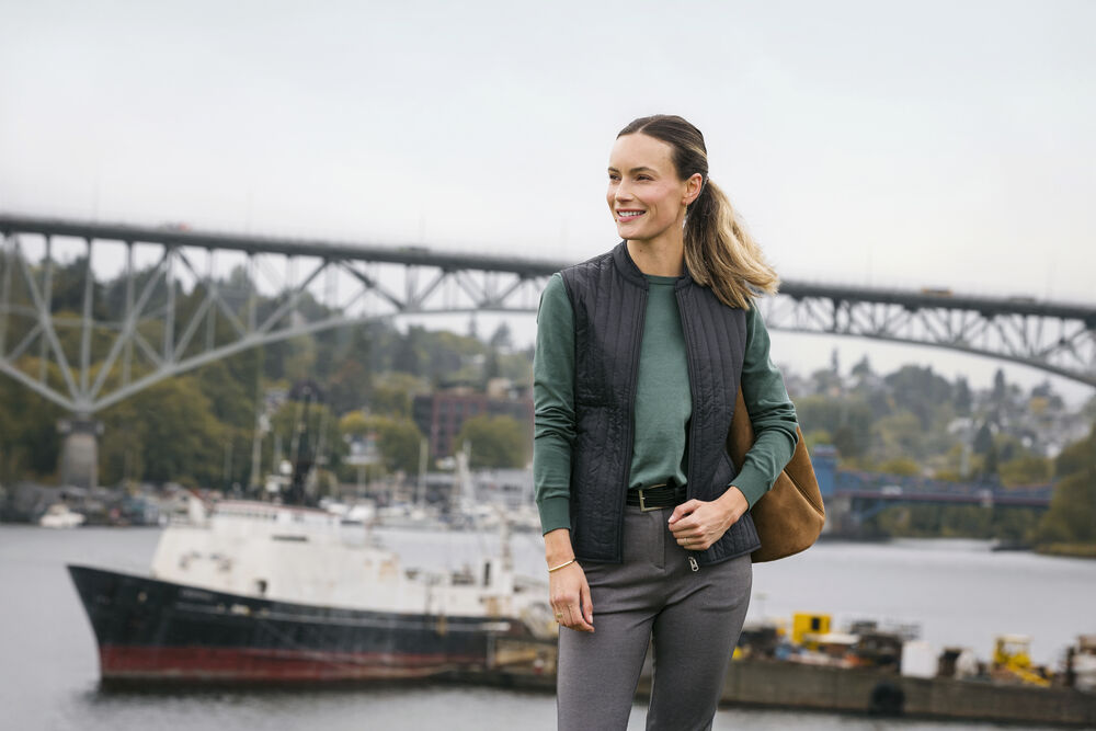 Ozette Vest Ladies von Cutter & Buck – Dark Navy