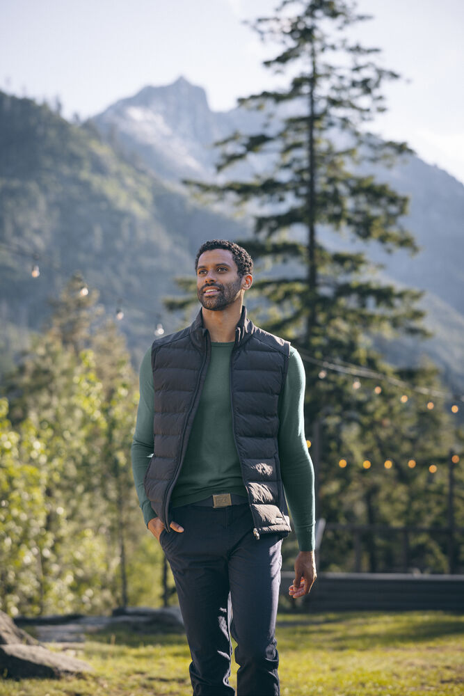 Oak Harbor Vest Men von Cutter & Buck – Dark Navy