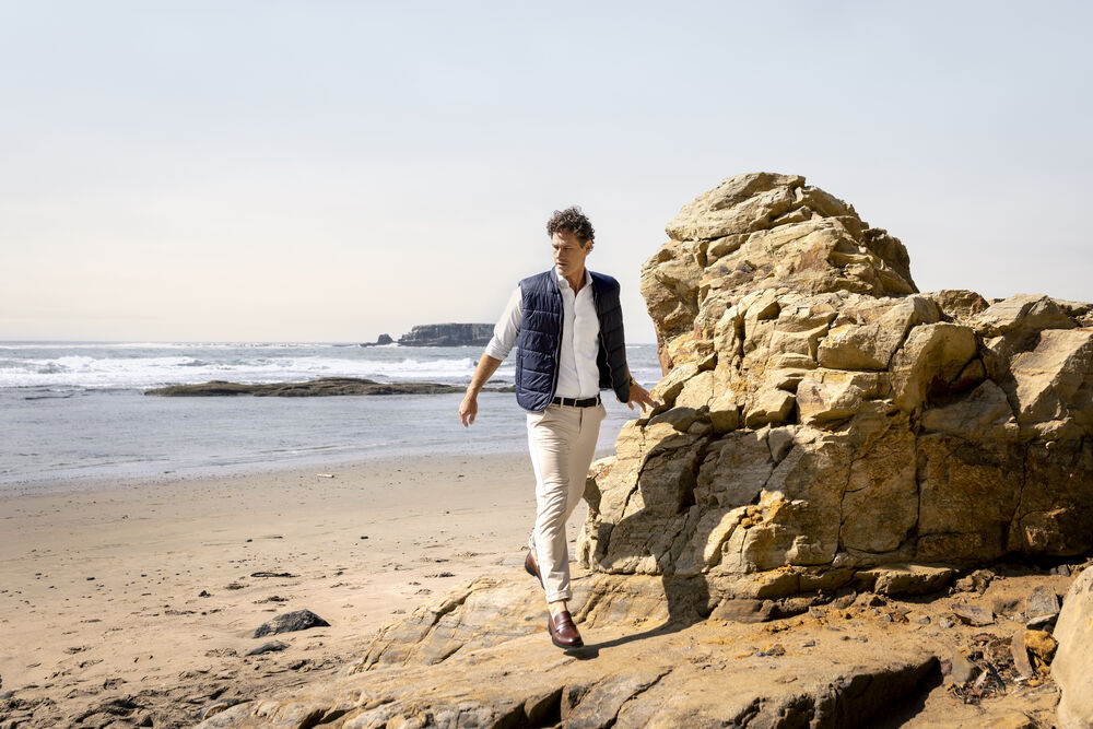 Edgemont Chinos Men von Cutter & Buck – Beige