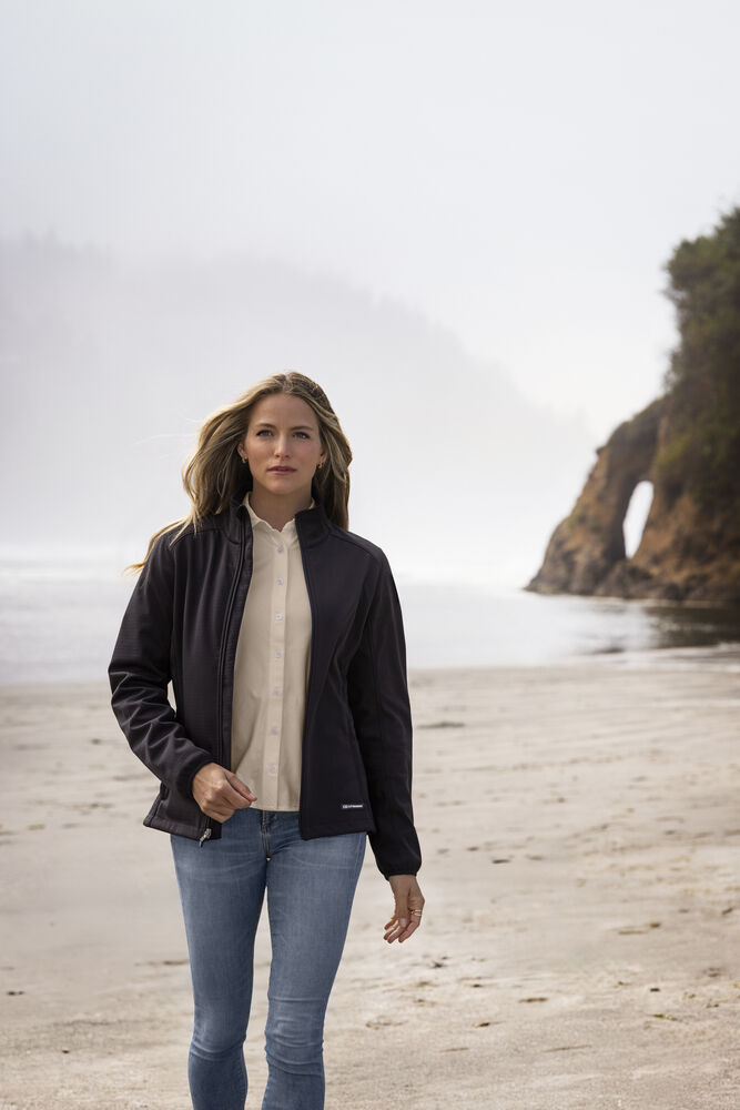 Oak Harbor Softshell Jacket Women von Cutter & Buck – Dark Navy