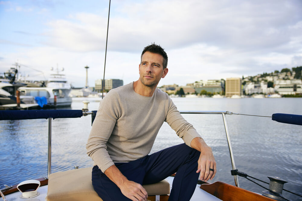 Carnation Sweater Men