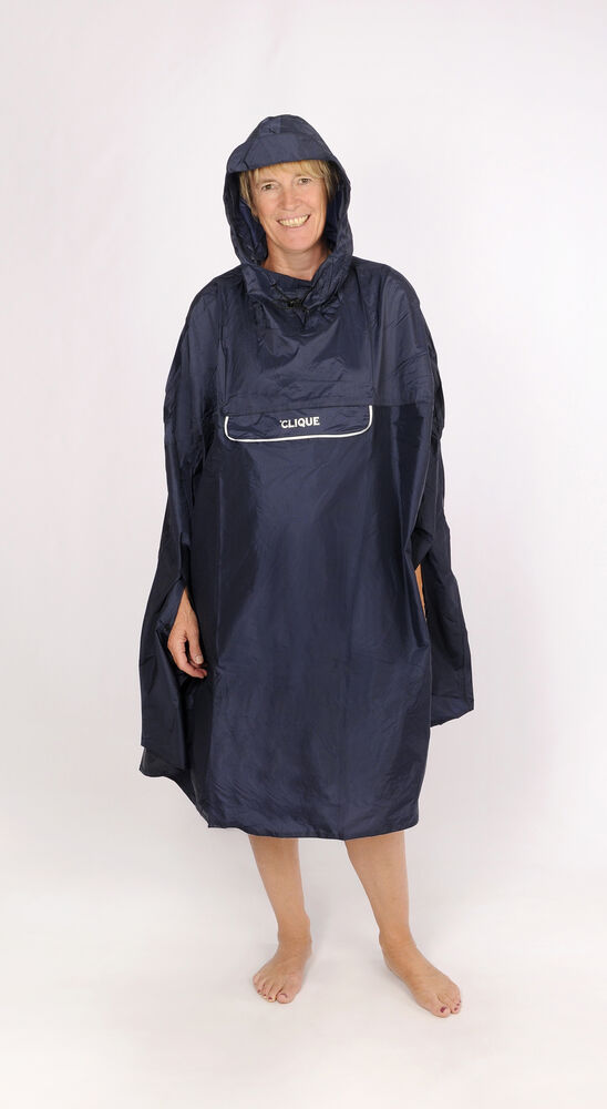 Poncho von Clique – Red