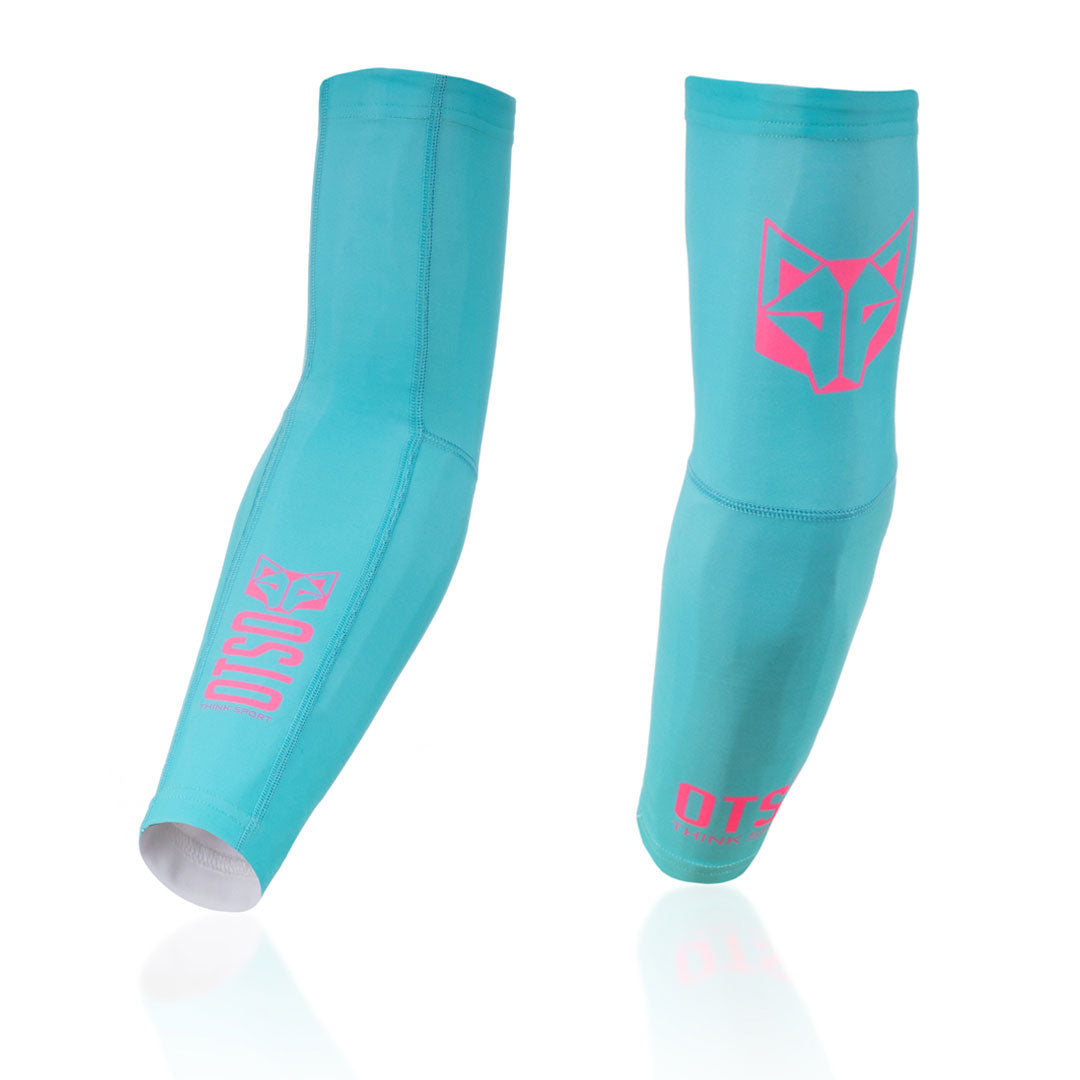 OTSO Ultraleichte Armsleeves - Light Blue & Fluo Pink – Produktansicht