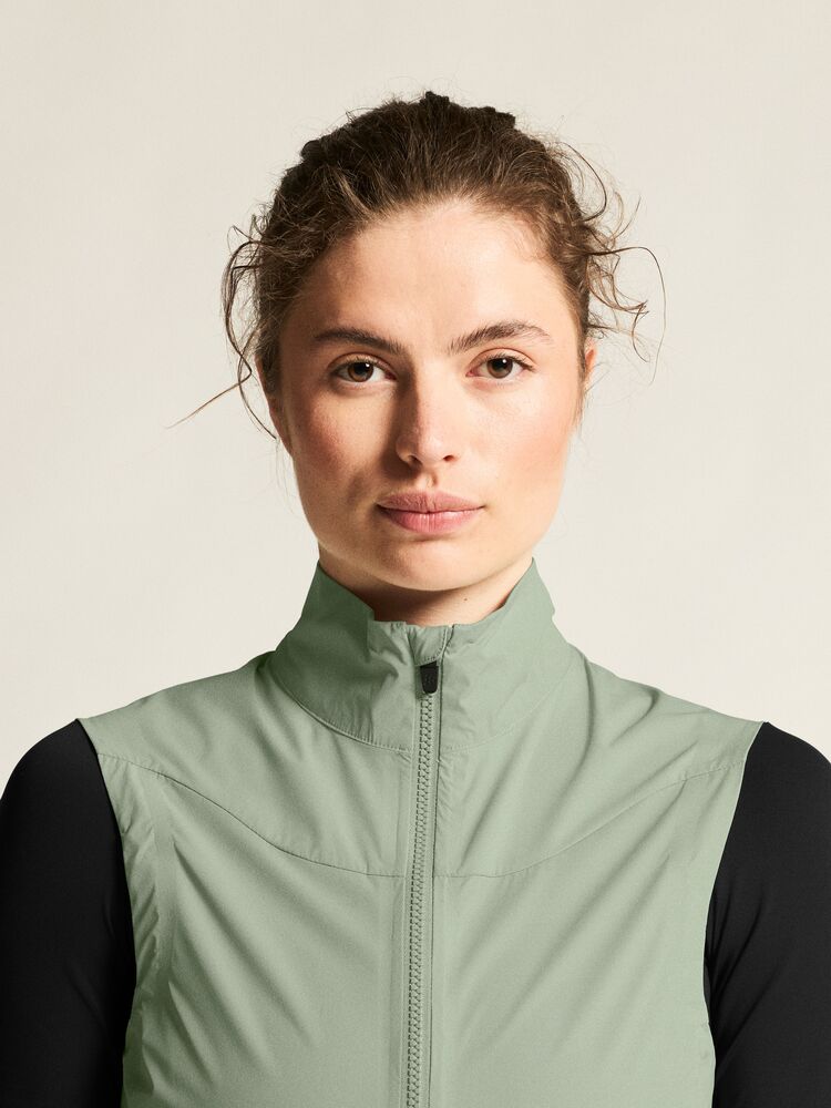 Endur Light Wind Vest W von Craft – Glacial