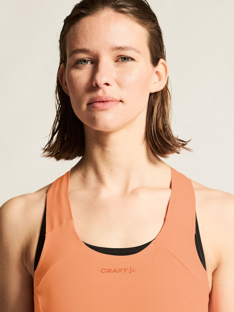 Endur Singlet W von Craft – Apricot