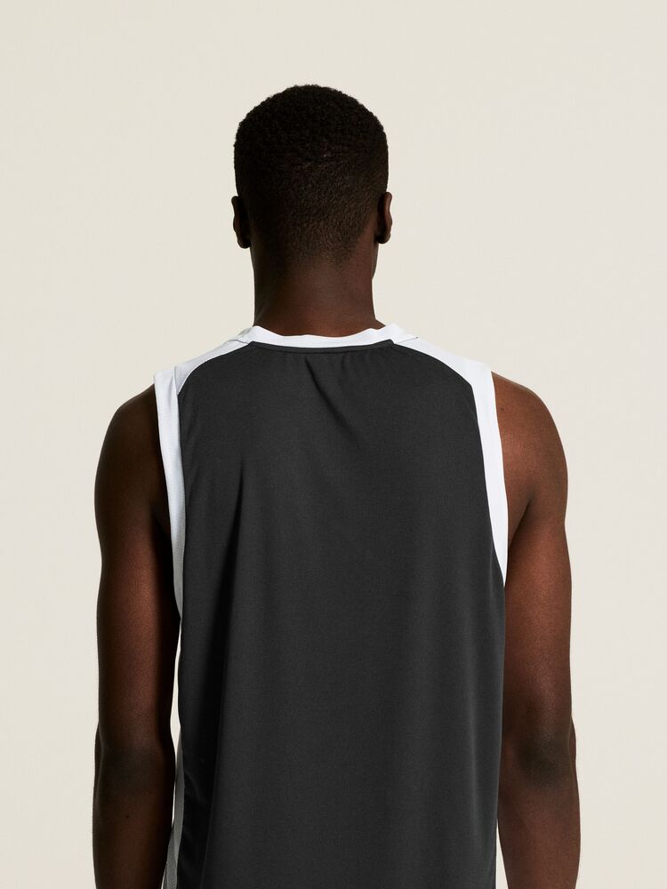 Basket 2.0 Singlet Contrast M von Craft – White