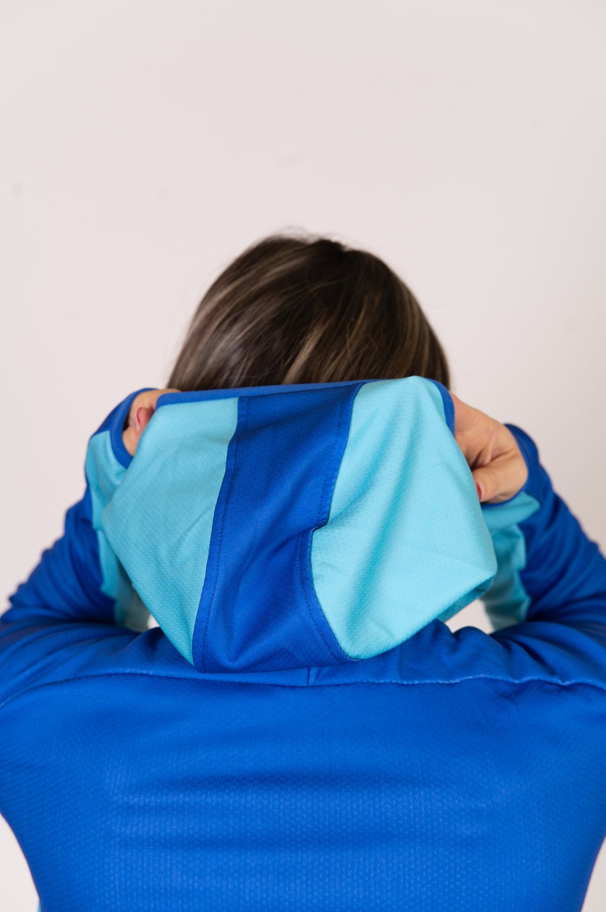 OTSO Unisex Sport-Hoodie - Electric Blue & Light Blue – Produktansicht 19