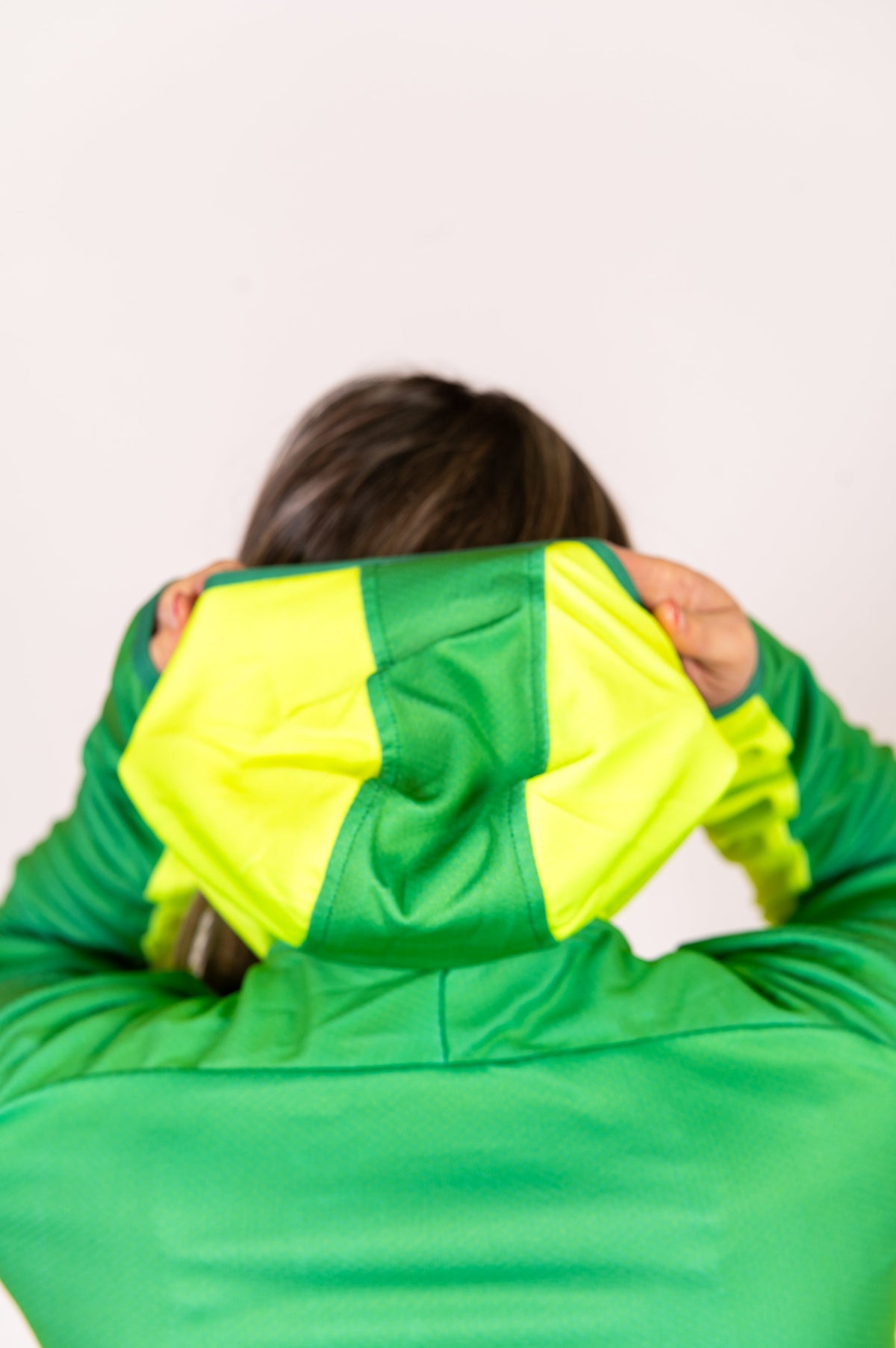 OTSO Unisex Sport-Hoodie - Forest Green & Fluo Green – Produktansicht 19