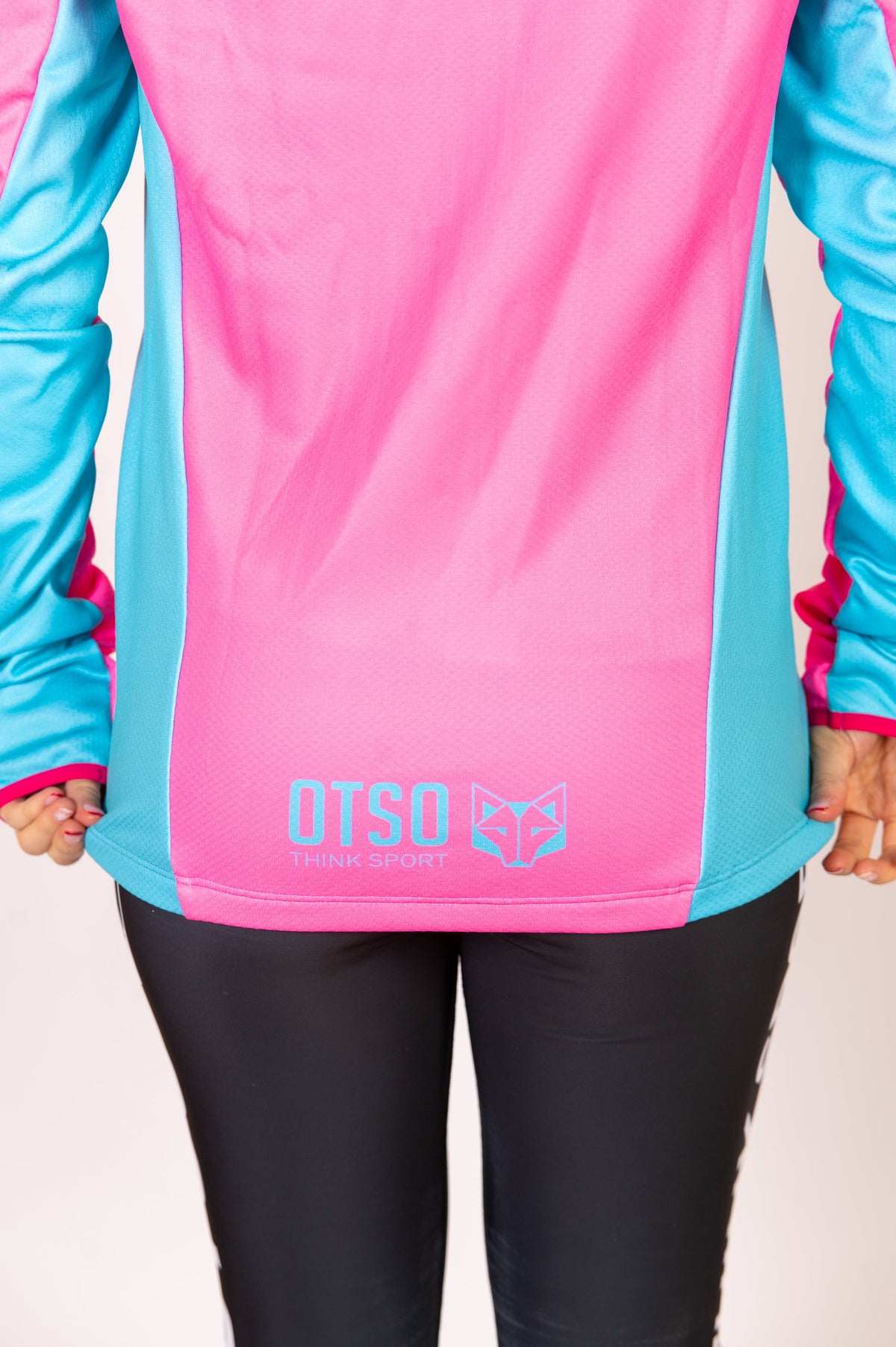 OTSO Unisex Sport-Hoodie - Fluo Pink & Light Blue – Produktansicht 10