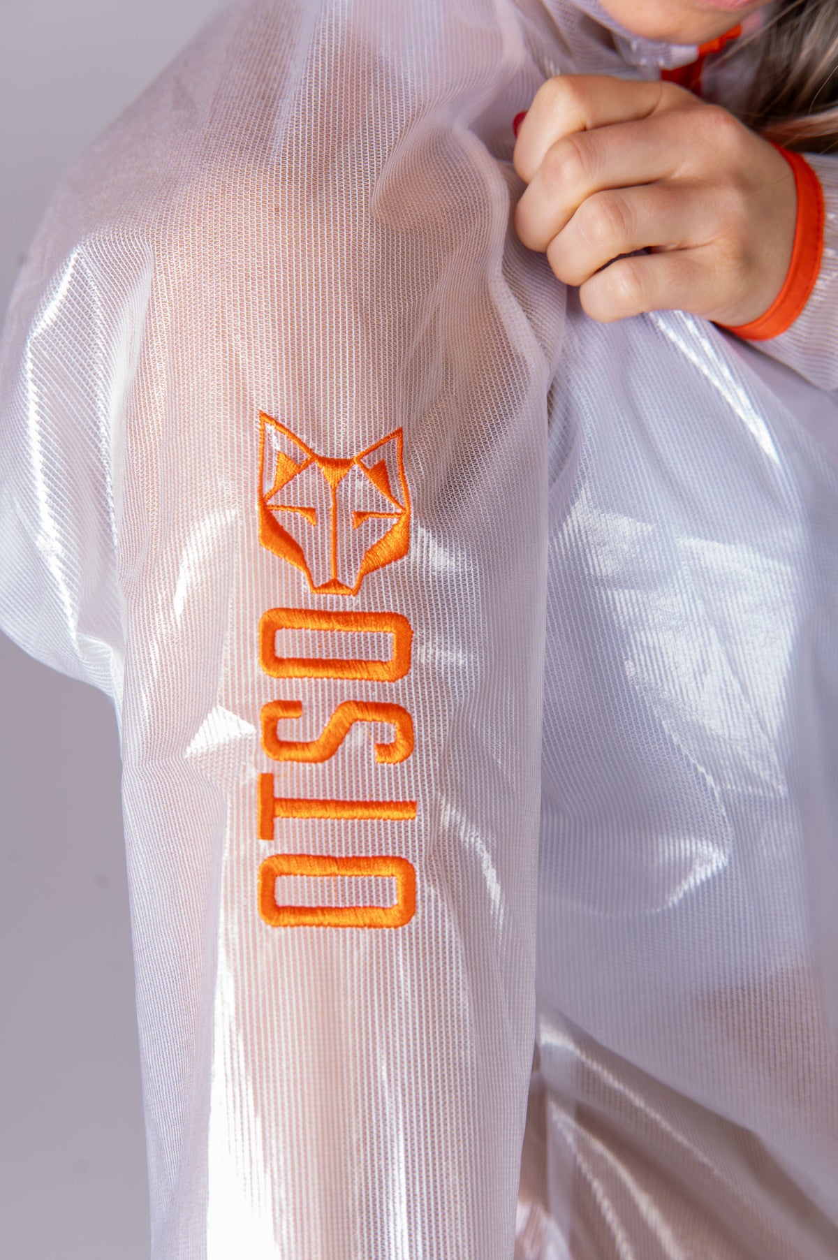 OTSO Wasserdichte Laufjacke - White & Fluo Orange – Produktansicht 17
