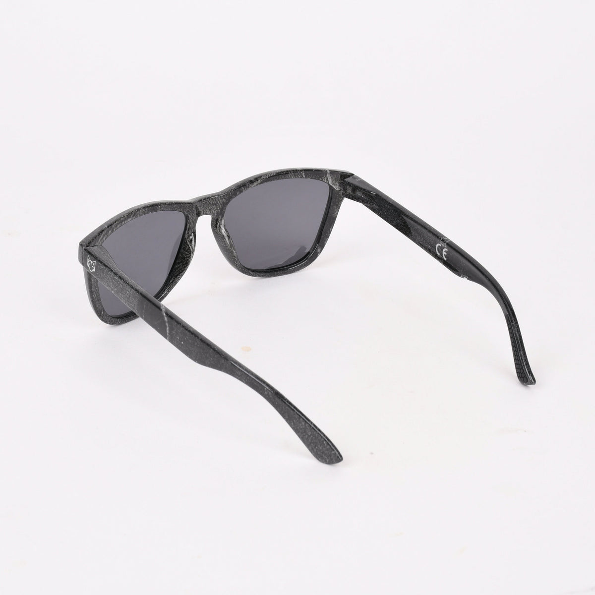 OTSO OTSO Sonnenbrille - Black Jeans – Produktansicht 2
