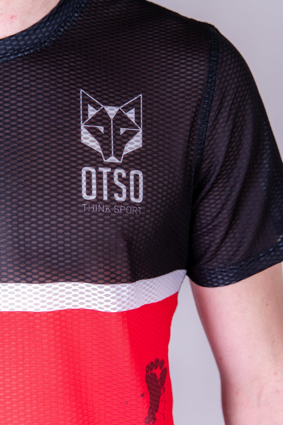 OTSO Herren Kurzarm-Funktionsshirt - Run Kenya – Produktansicht 9