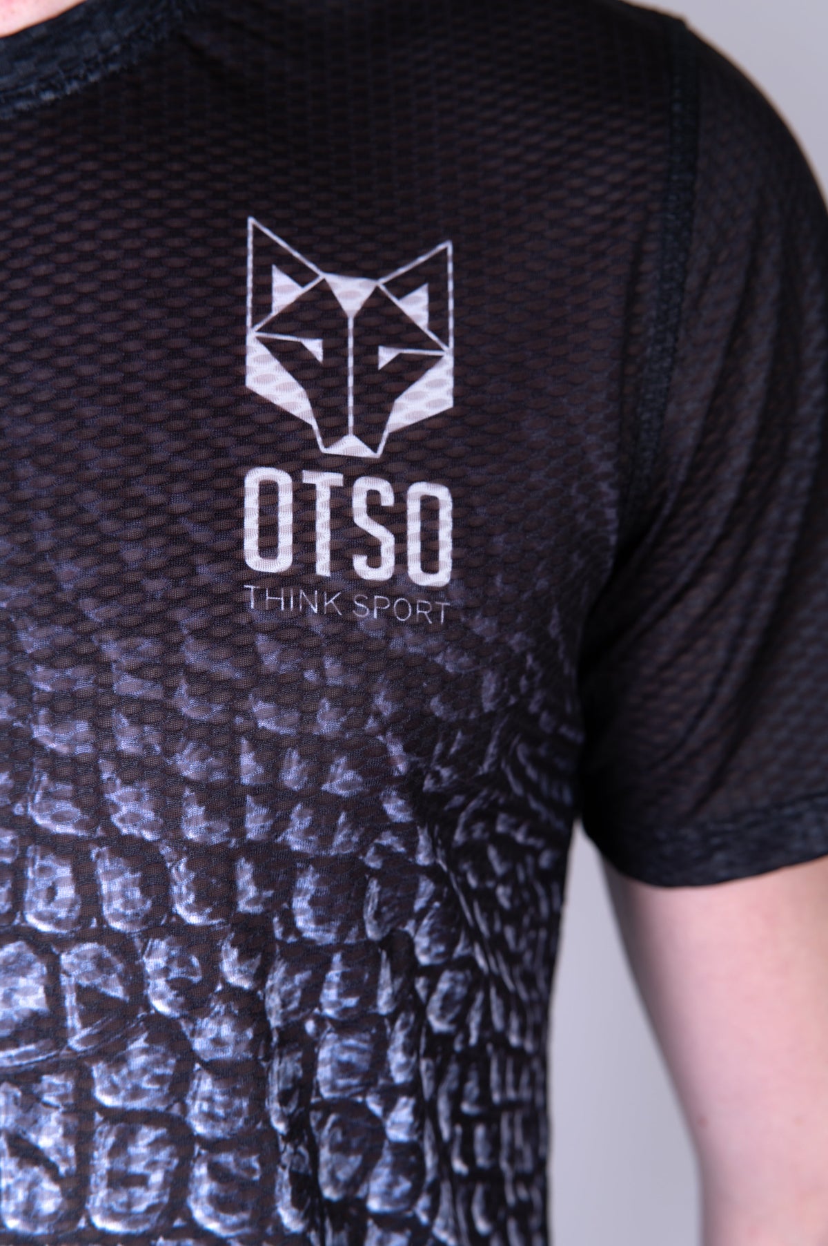 OTSO Herren Kurzarm-Funktionsshirt - Black Snake – Produktansicht 8