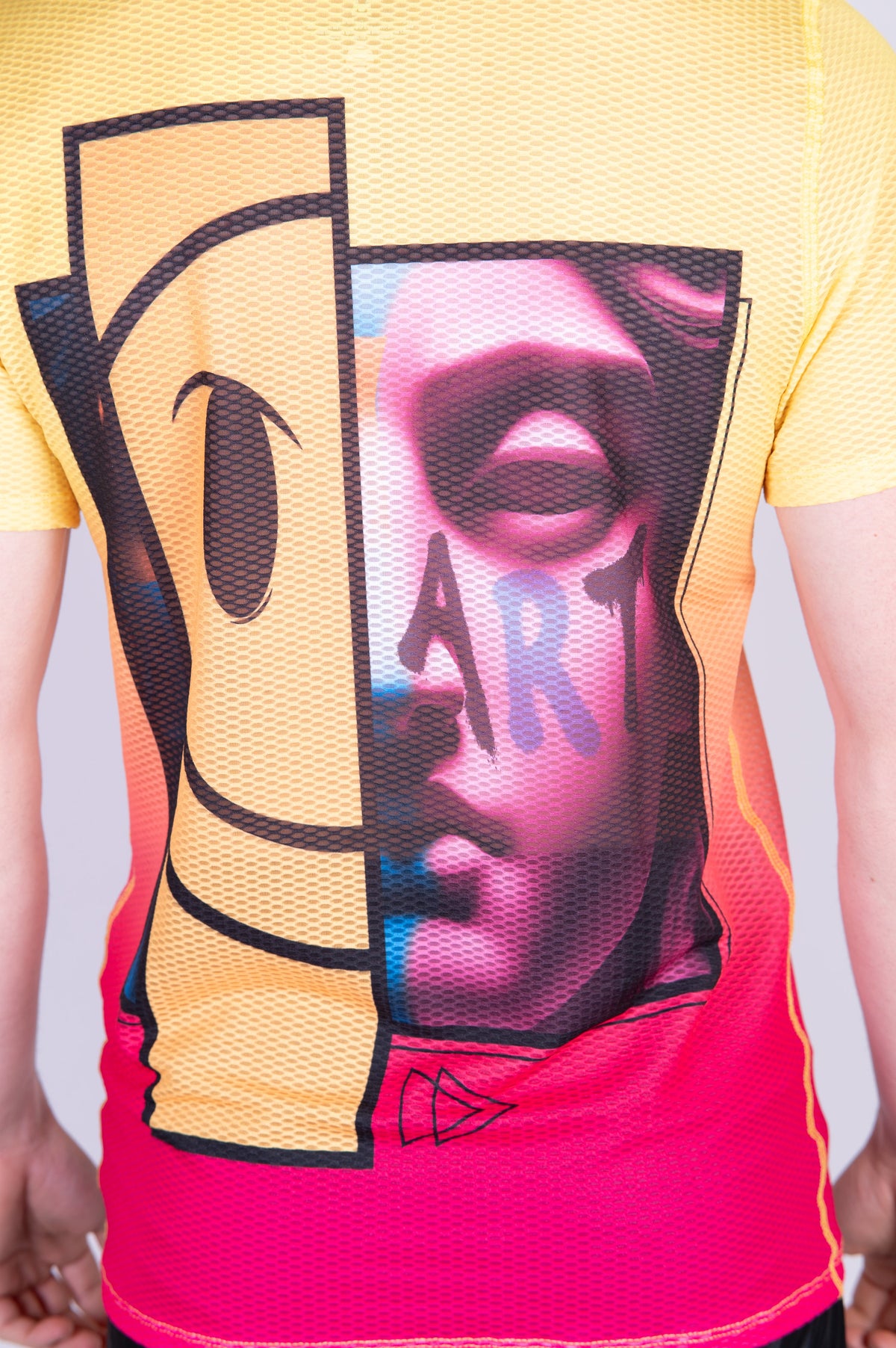 OTSO Herren Kurzarm-Funktionsshirt - Emoji Glow-Up – Produktansicht 9