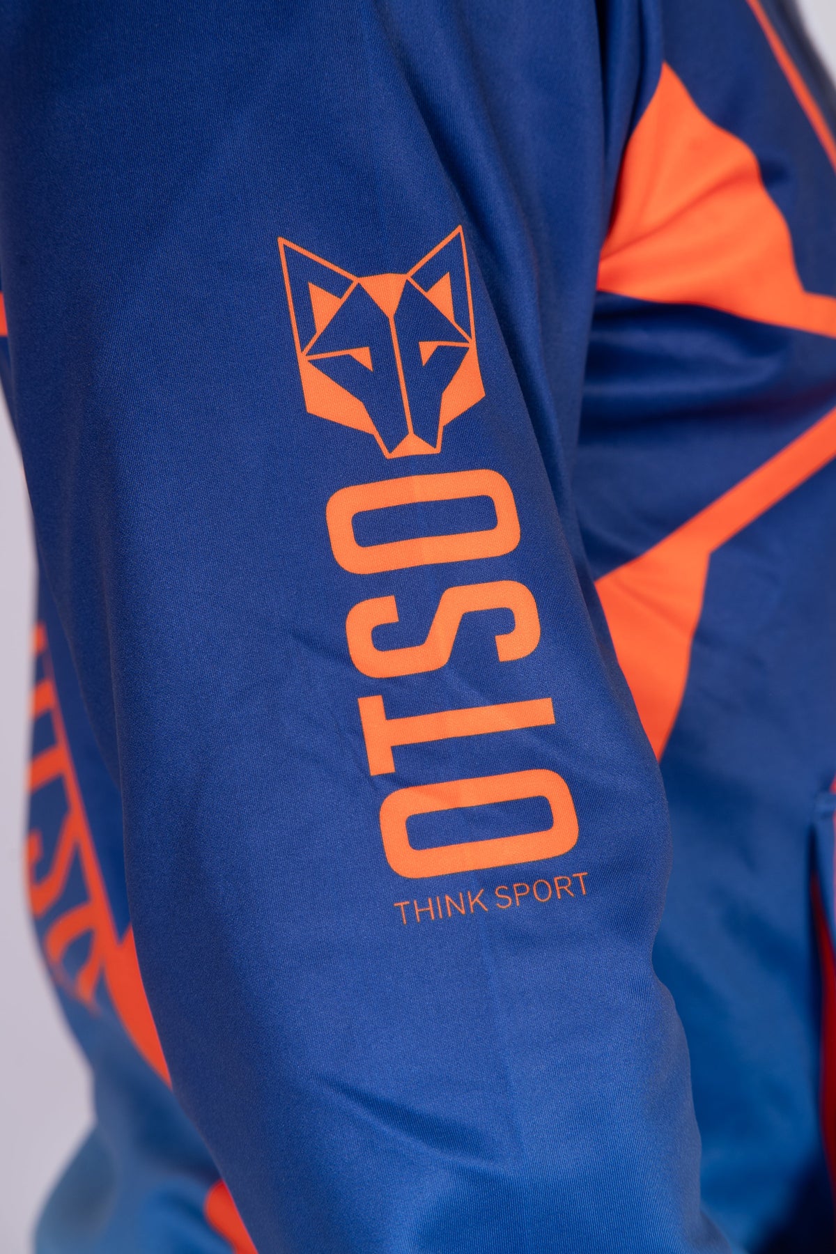 OTSO Hoodie - Navy Blue & Fluo Orange Otso – Produktansicht 21
