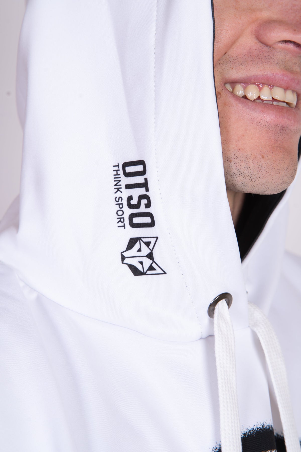 OTSO Hoodie - S.W.Smiley Airbrushed Infinity – Produktansicht 20