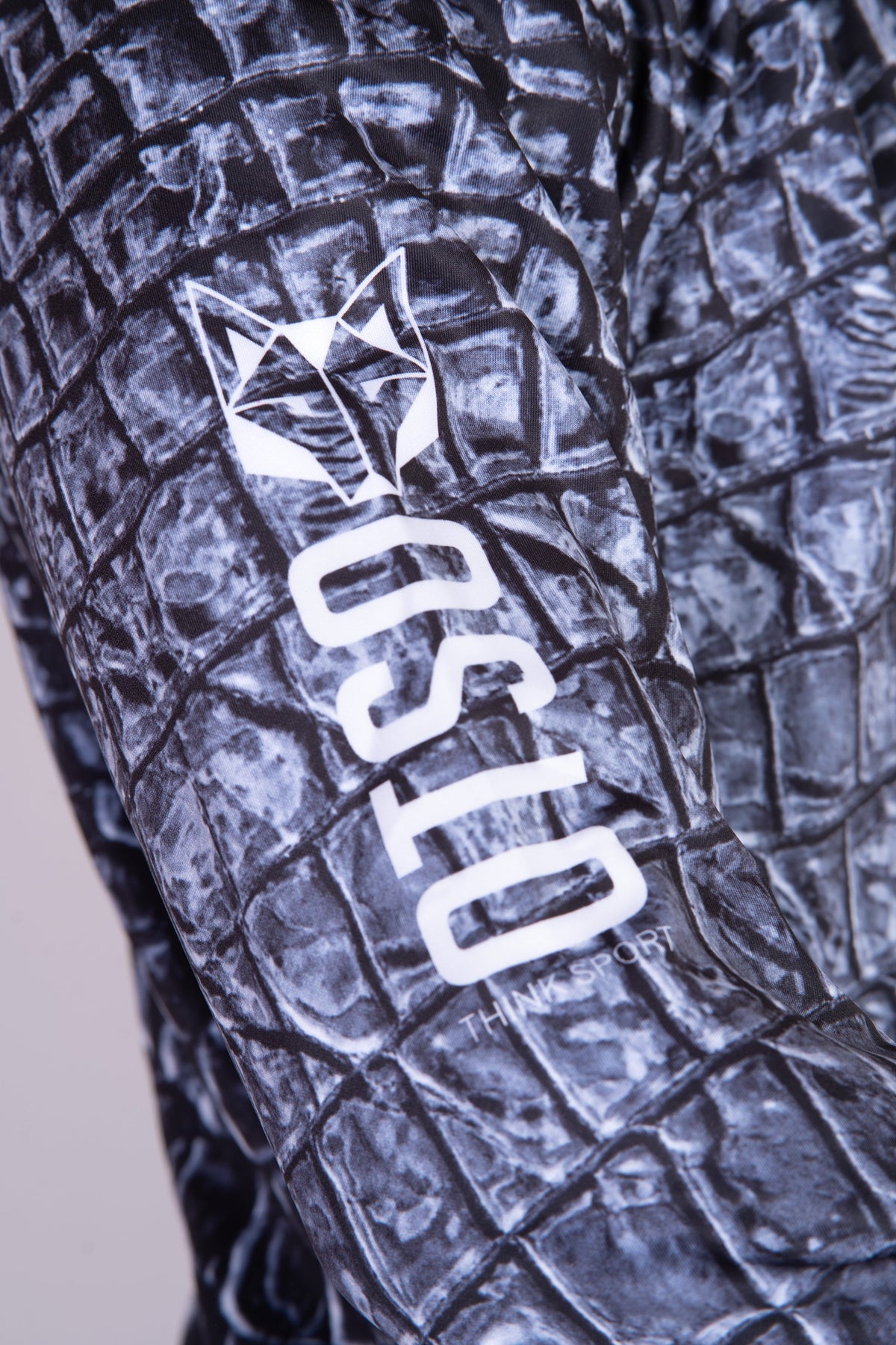 OTSO Hoodie - Black Snake – Produktansicht 11