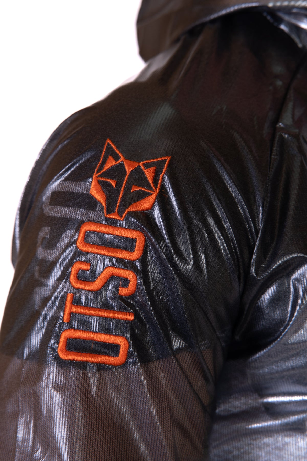 OTSO Wasserdichte Laufjacke - Black & Fluo Orange – Produktansicht 10