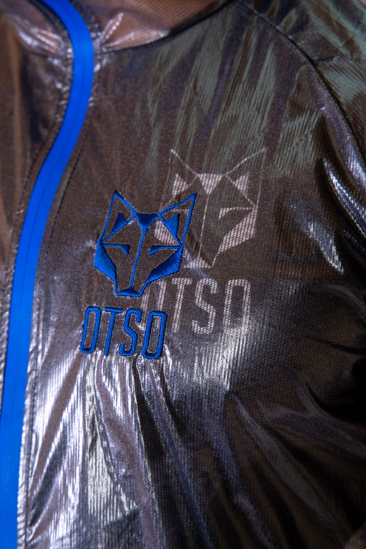OTSO Wasserdichte Laufjacke - Black & Royal Blue – Produktansicht 9