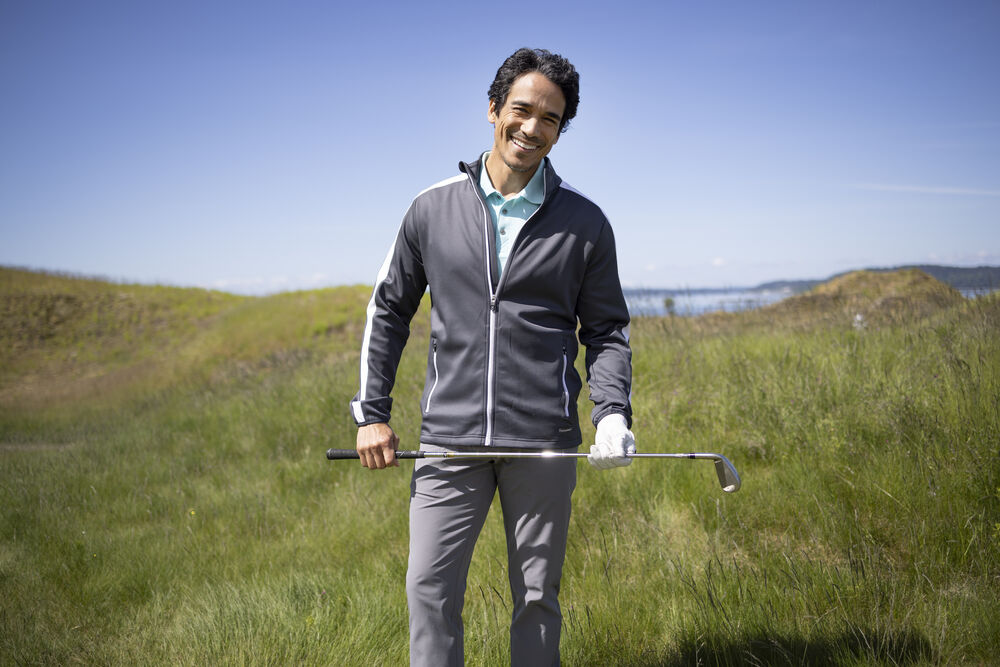 Snoqualmie Jacket Men von Cutter & Buck – White
