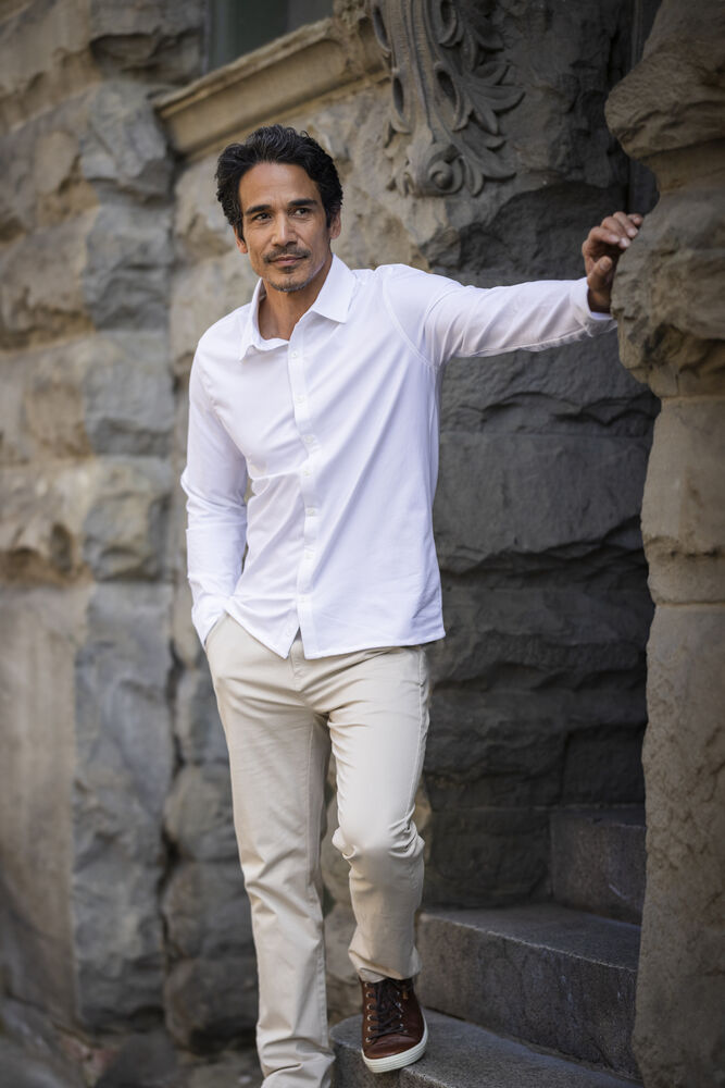 Edgemont Chinos Men von Cutter & Buck – Beige