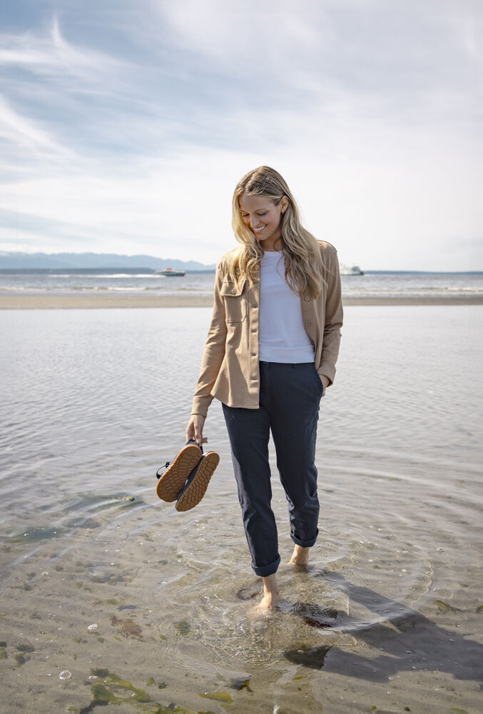 Edgemont Chinos Ladies von Cutter & Buck – Beige