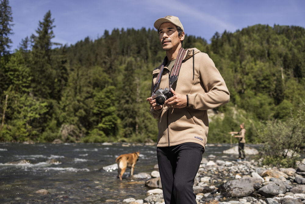Pemberton Hood FZ Men von Cutter & Buck – Khaki