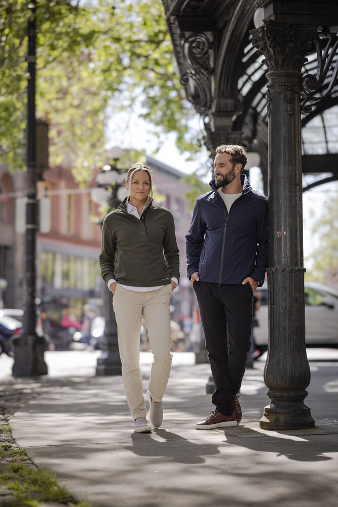 Edgemont Chinos Ladies von Cutter & Buck – Beige