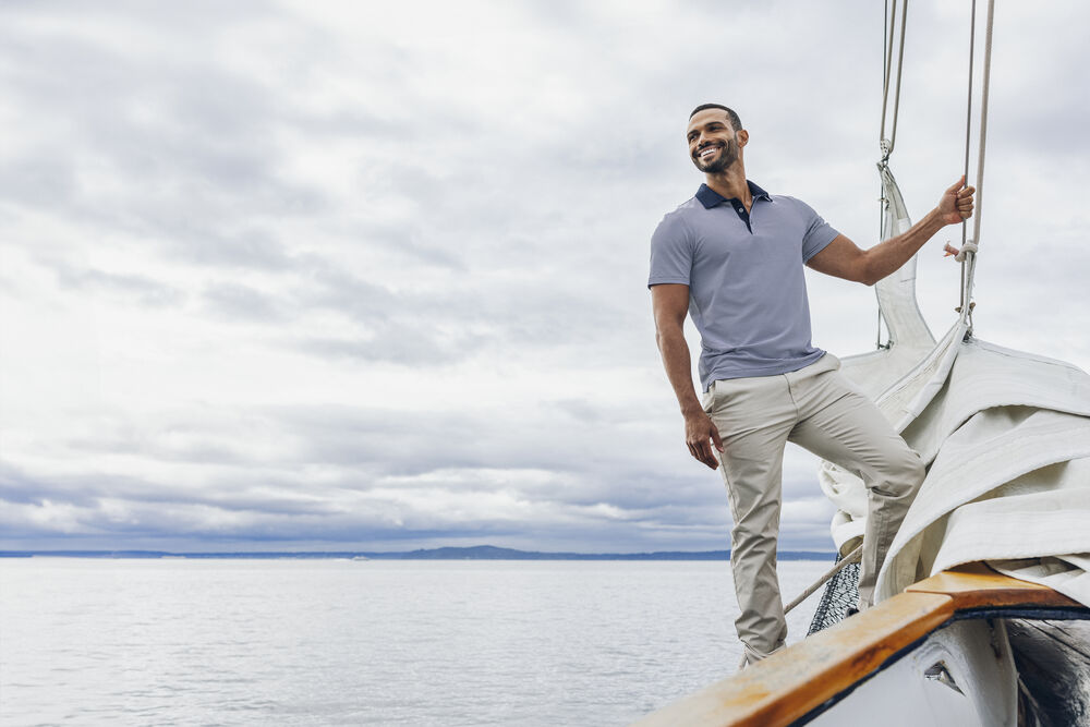 Edgemont Chinos Men von Cutter & Buck – Beige