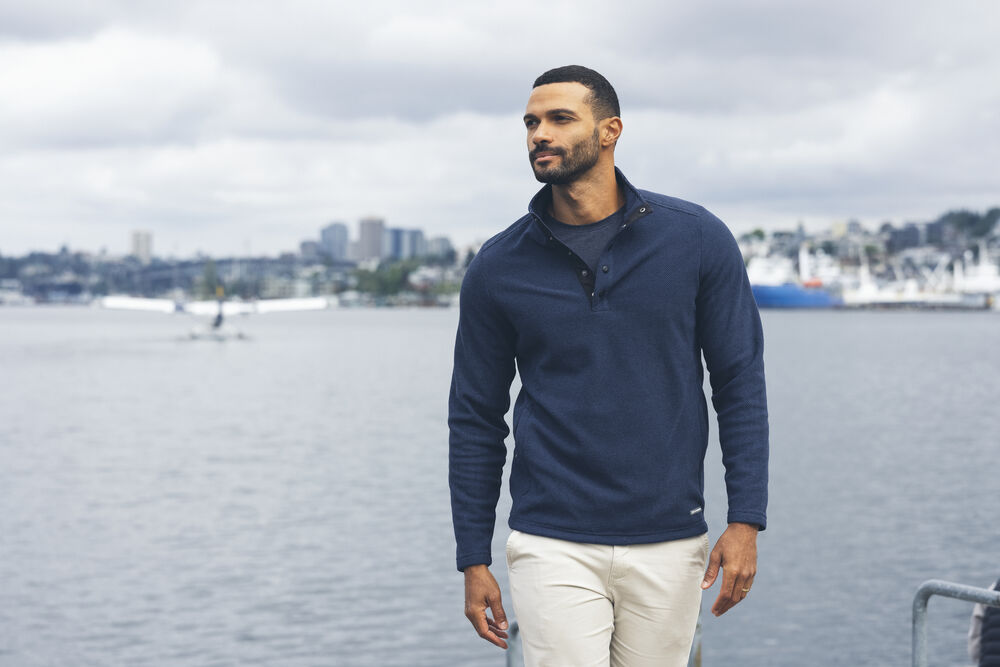 Edgemont Chinos Men von Cutter & Buck – Beige